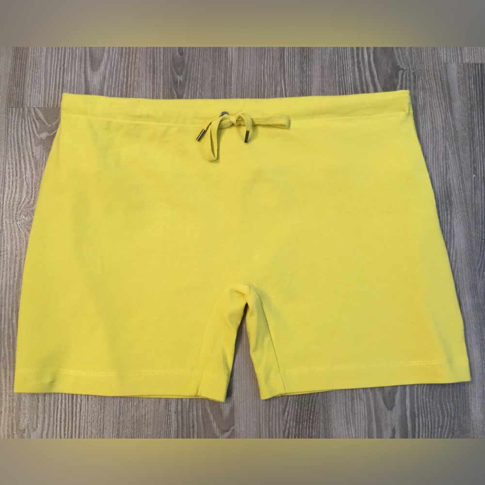 J. Crew Yoga Shorts ⬇️🐶